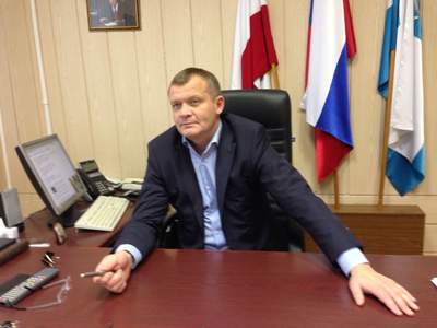 Александр Поимцев попросил руководителей предприятий приобрести новогодние подарки для детей-инвалидов и детей из малообеспеченных семей